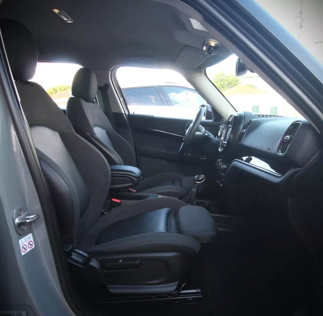 MINI Countryman 2019 - 16990 EUR, 155000 km - AUTO.MOTO.pt - 155000km - foto 23 de 33