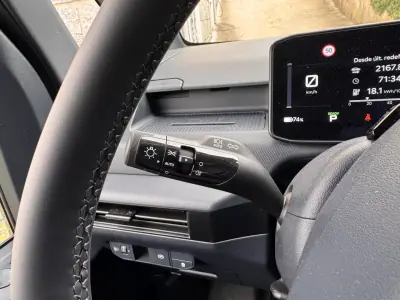 2026 - 36500 EUR, 4216 km - AUTO.MOTO.pt - 4216km - foto 13 de 23