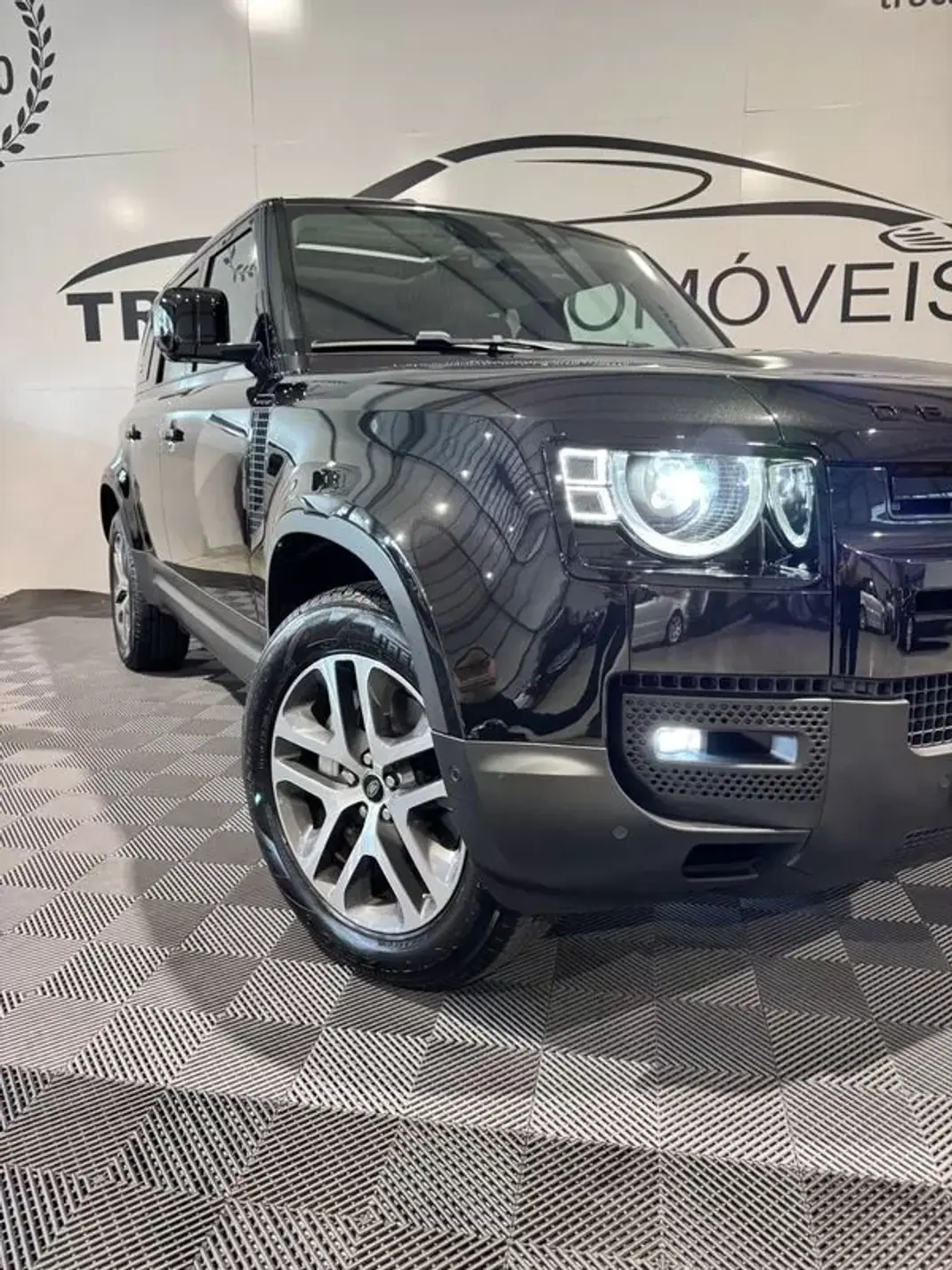 Land Rover Defender 2020 - 89900 EUR, 121000 km - 121000km - foto 37 de 60