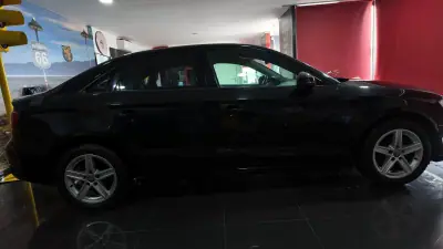 Audi A3 Limousine 2017 - 20500 EUR, 61500 km - AUTO.MOTO.pt - 61500km - foto 6 de 21