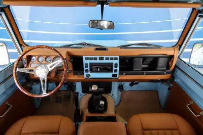 Land Rover Defender 2002 - 75000 EUR, 144875 km - AUTO.MOTO.pt - 144875km - foto 6 de 21