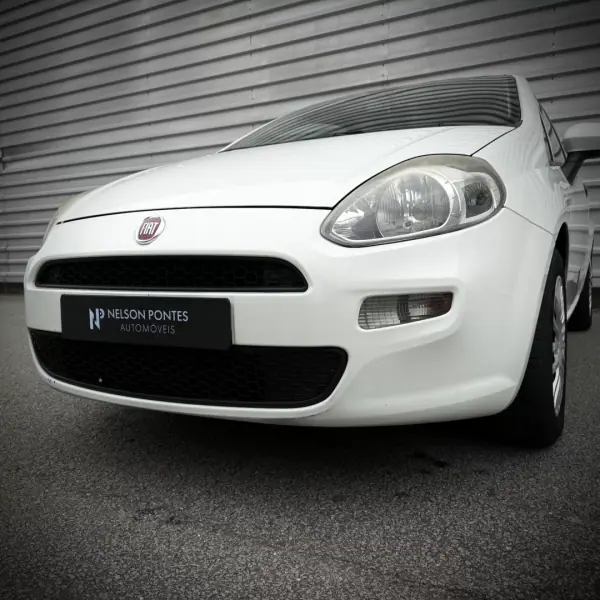 Fiat PUNTO 2015 - 4900 EUR, 139000 km - 139000km - foto 2 de 17