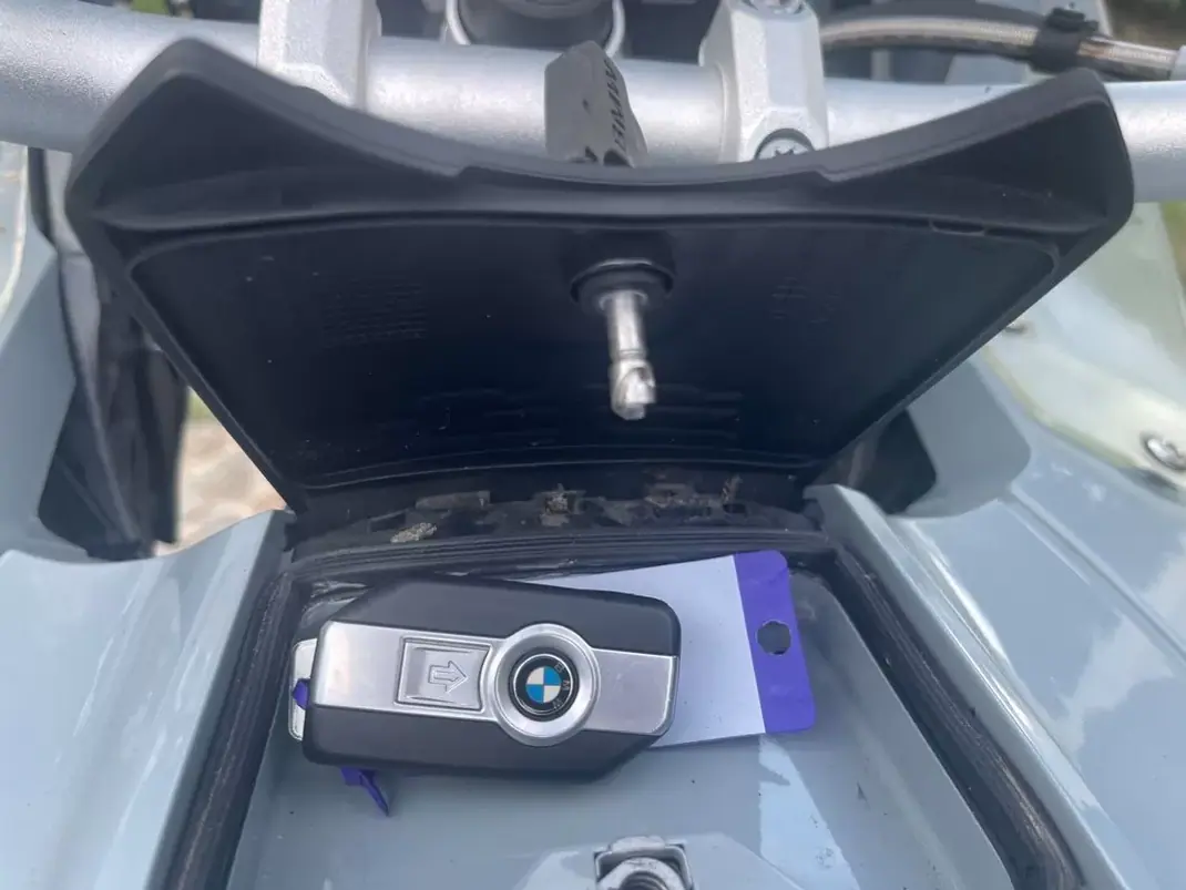 BMW F 800 GS Adventure 2019 - 16900 EUR, 94000 km - 94000km - foto 11 de 16