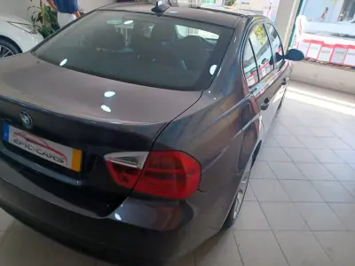 BMW 318 2008 - 9390 EUR, 172104 km - 172104km - foto 8 de 37