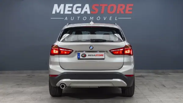 BMW X1 2021 - 21650 EUR, 158000 km - AUTO.MOTO.pt - 158000km - foto 6 de 35
