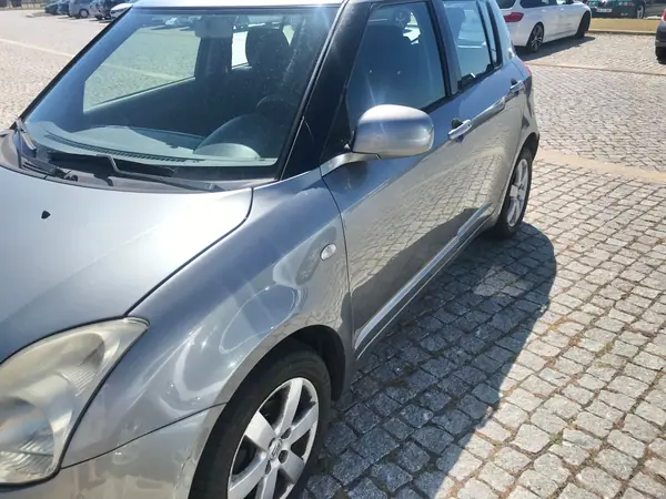Suzuki Swift 1.3 Comfort 2008 Gasolina