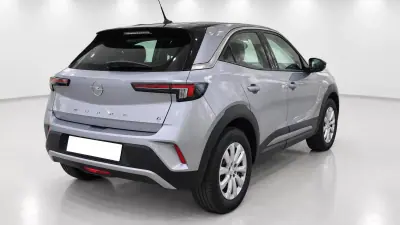 Opel Mokka-e 2023 — foto 3 de 8