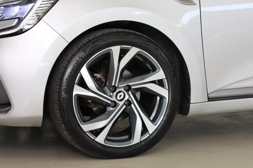 Renault Clio 2023 - 15950 EUR, 52147 km - AUTO.MOTO.pt - 52147km - foto 14 de 45