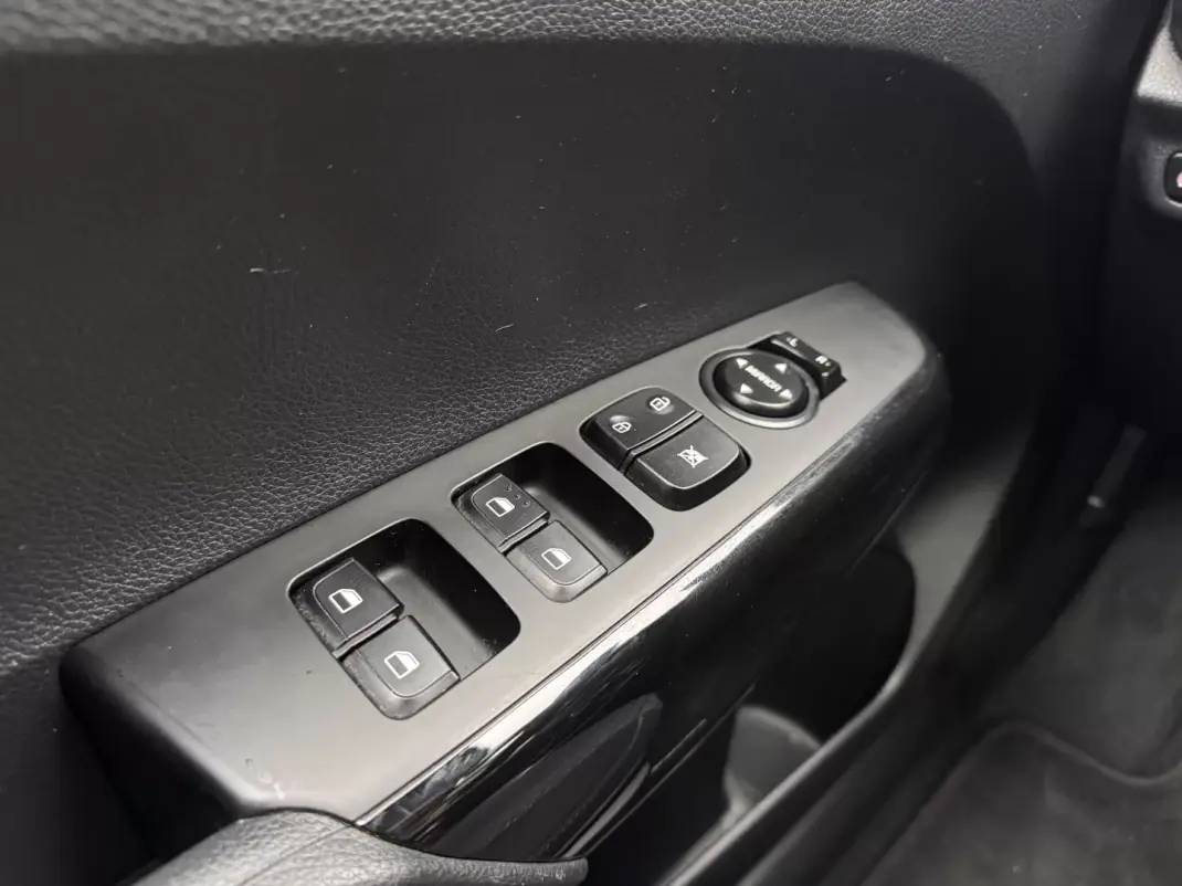 Kia Picanto 2025 - 15490 EUR, 20376 km - AUTO.MOTO.pt - 20376km - foto 16 de 23