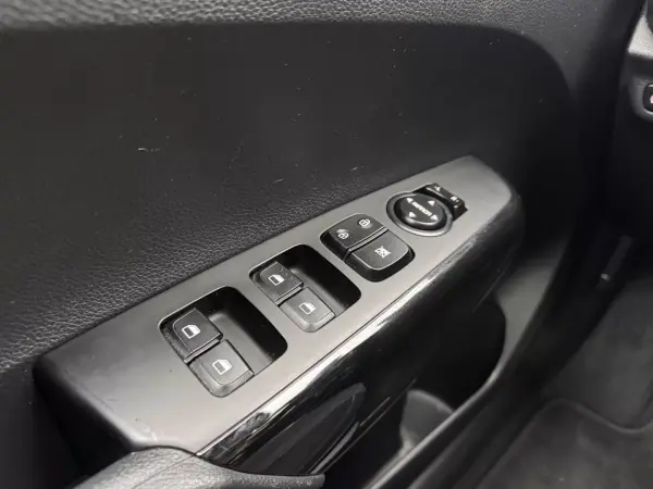 Kia Picanto 2025 - 15490 EUR, 20376 km - AUTO.MOTO.pt - 20376km - foto 16 de 23