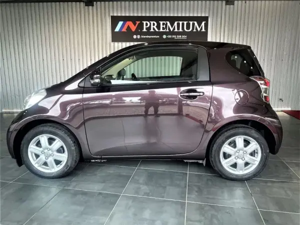 Toyota iQ 2009 - 7750 EUR, 167000 km - AUTO.MOTO.pt - 167000km - foto 3 de 32