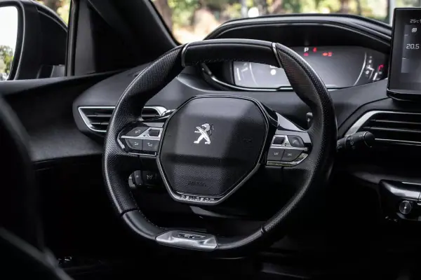 Peugeot 5008 2021 - 24900 EUR, 147346 km - AUTO.MOTO.pt - 147346km - foto 34 de 45