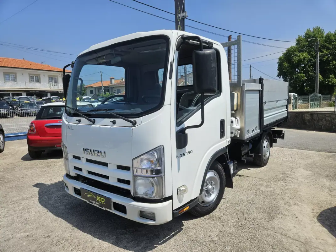 Isuzu 2011 - 16500 EUR, 180000 km - 180000km - foto 3 de 9