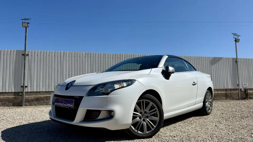 Renault Mégane Cabrio 2012 - 11800 EUR, 182000 km - AUTO.MOTO.pt - 182000km - foto 2 de 38