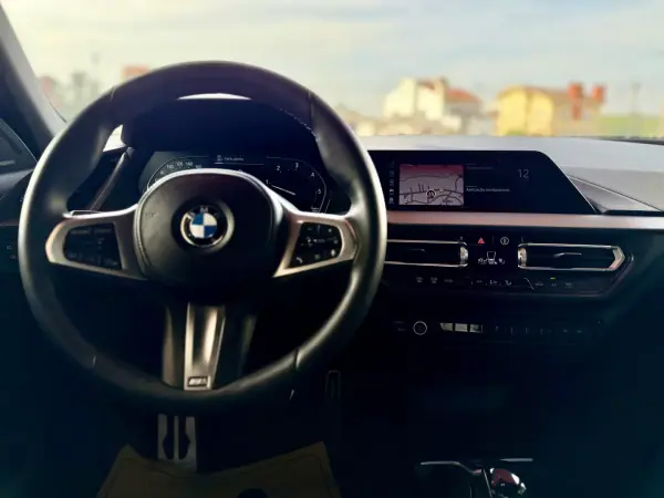 BMW 216 Gran Coupé 2021 - 25950 EUR, 84000 km - AUTO.MOTO.pt - 84000km - foto 16 de 27