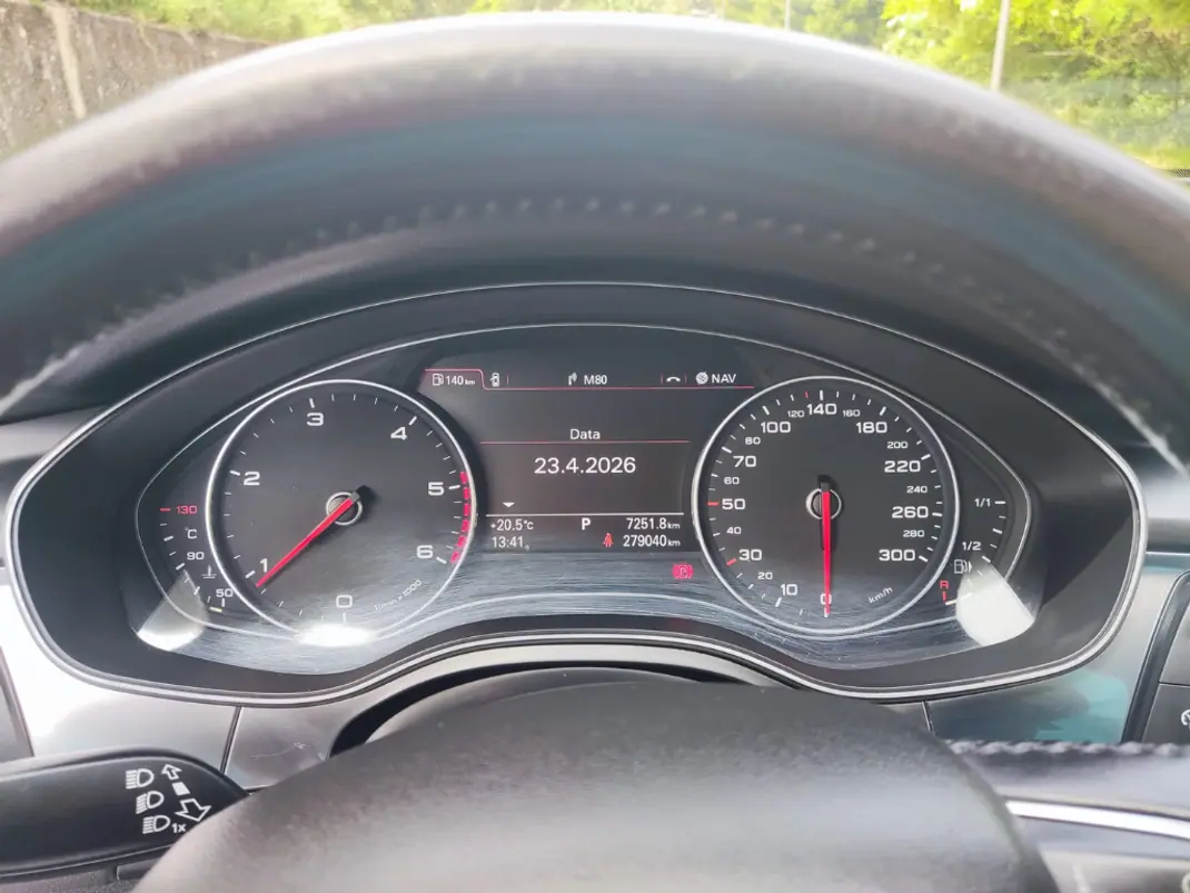 Audi A6 Avant 2012 - 12500 EUR, 280000 km - AUTO.MOTO.pt - 280000km - foto 13 de 28