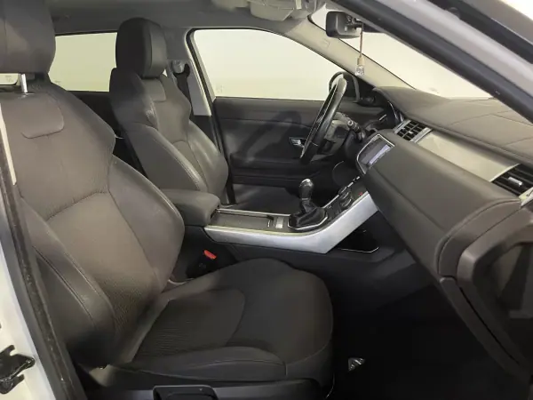 Land Rover Range Rover Evoque 2017 - 16950 EUR, 149900 km - AUTO.MOTO.pt - 149900km - foto 4 de 31