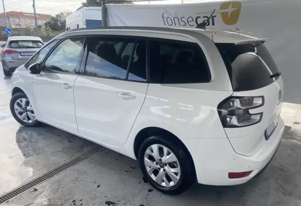 Citroën C4 Spacetourer 2019 - 12500 EUR, 142650 km - AUTO.MOTO.pt - 142650km - foto 5 de 16