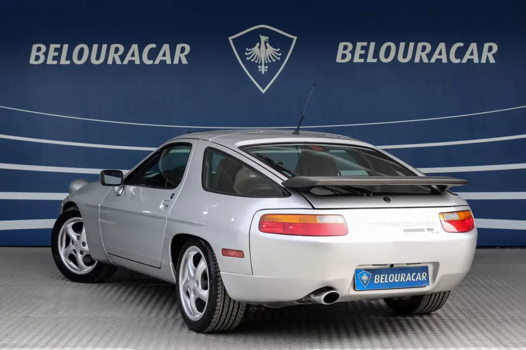 Porsche 928 1988 - 52500 EUR, 62911 km - AUTO.MOTO.pt - 62911km - foto 4 de 16