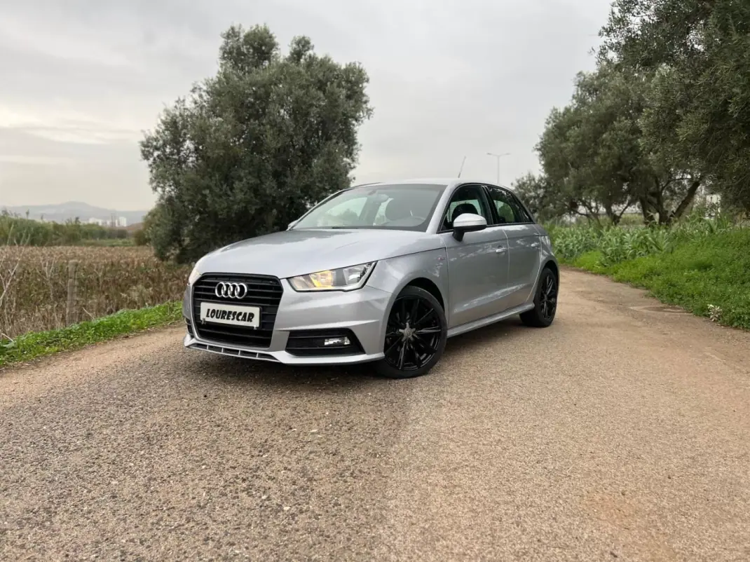 Audi A1 Sportback 2016 - 14995 EUR, 145170 km - AUTO.MOTO.pt - 145170km - foto 4 de 34