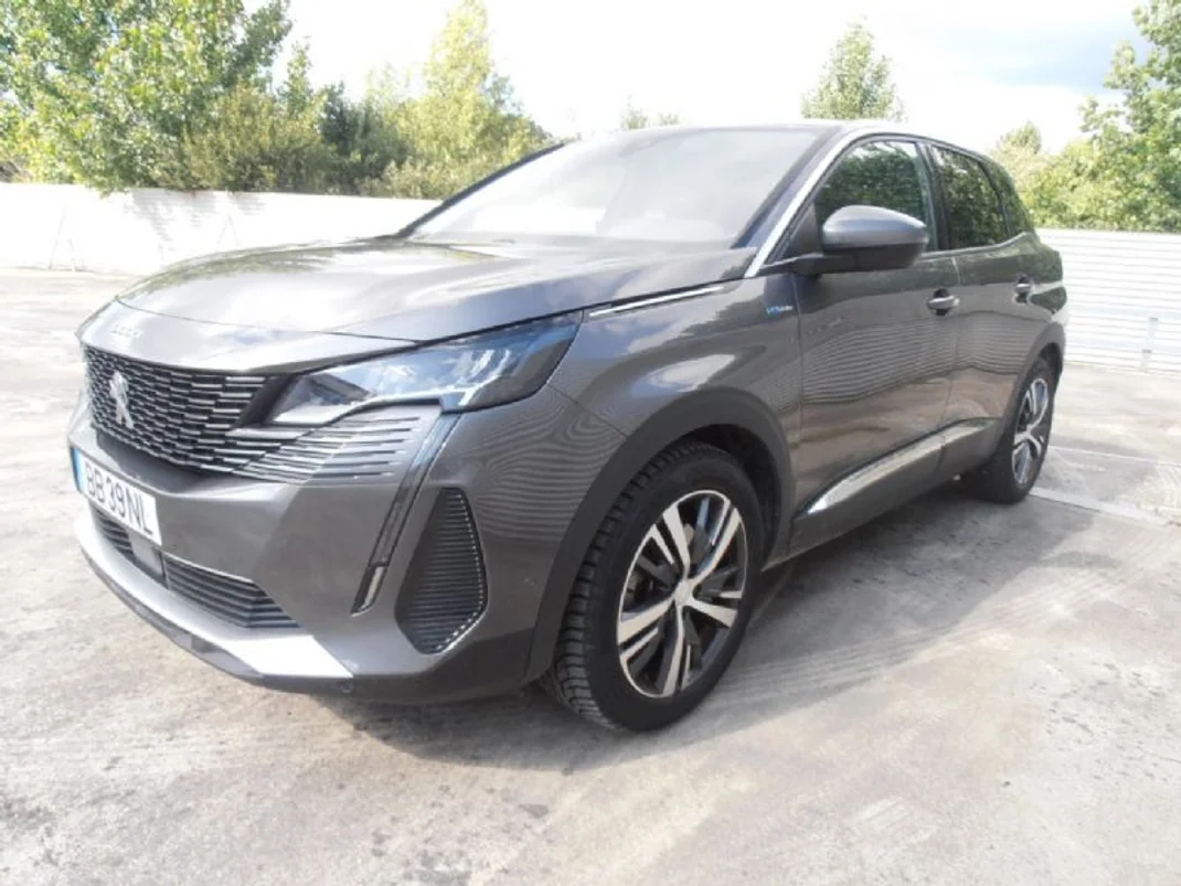 Peugeot 3008 2021 - 24900 EUR, 51500 km - AUTO.MOTO.pt - 51500km - foto 4 de 13