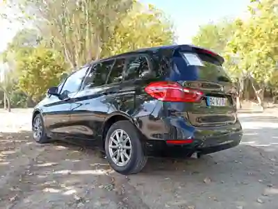 BMW 216 Gran Tourer 2016 - 9350 EUR, 239869 km - 239869km - foto 2 de 7