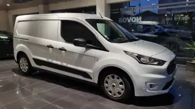 Ford Transit Connect 2021 - 16000 EUR, 122900 km - AUTO.MOTO.pt - 122900km - foto 7 de 18