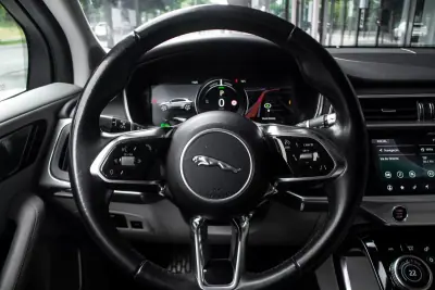 Jaguar I-Pace 2018 - 22990 EUR, 116299 km - AUTO.MOTO.pt - 116299km - foto 25 de 43