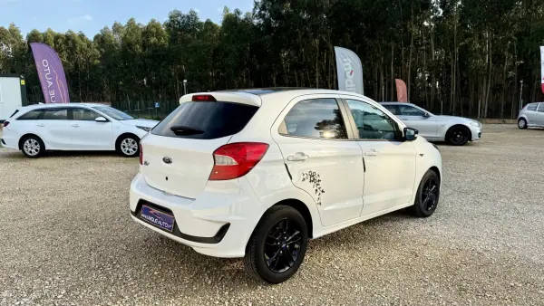 Ford KA 2018 - 10500 EUR, 142000 km - AUTO.MOTO.pt - 142000km - foto 10 de 40