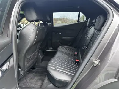 Peugeot 2008 2021 - 17900 EUR, 95000 km - AUTO.MOTO.pt - 95000km - foto 32 de 58