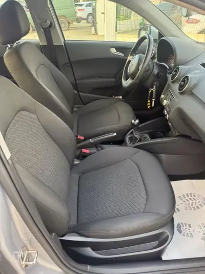 Audi A1 Sportback 2015 - 13490 EUR, 189500 km - AUTO.MOTO.pt - 189500km - foto 28 de 30