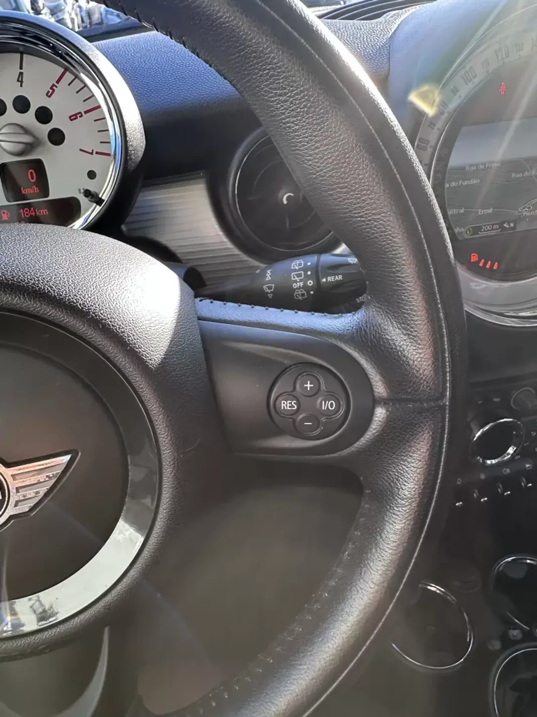 MINI Cooper 2012 - 10500 EUR, 210000 km - AUTO.MOTO.pt - 210000km - foto 24 de 40