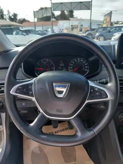 Dacia Sandero 2022 - 12900 EUR, 47000 km - foto 4 de 13