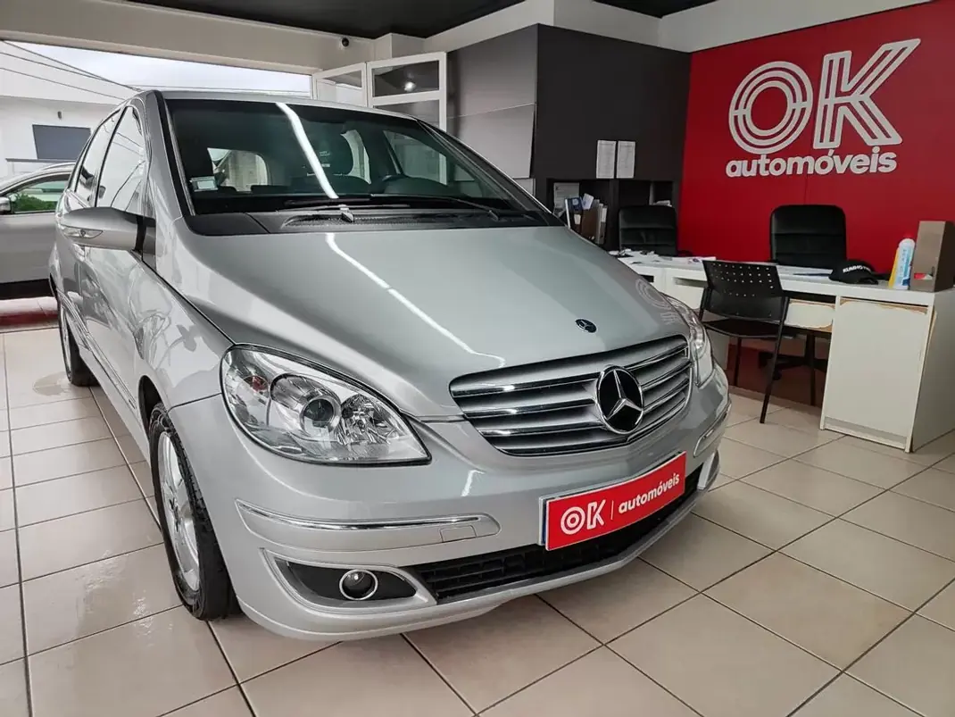 Mercedes-Benz B 200 2006 - 8250 EUR, 190000 km - AUTO.MOTO.pt - 190000km - foto 1 de 34