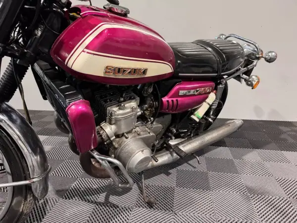 Suzuki GSX-S 1000GT+ 1972 - 12900 EUR, 30000 km - AUTO.MOTO.pt - 30000km - foto 26 de 26