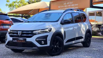 Dacia Jogger 2023 - 17750 EUR, 55800 km - AUTO.MOTO.pt - 55800km - foto 5 de 22