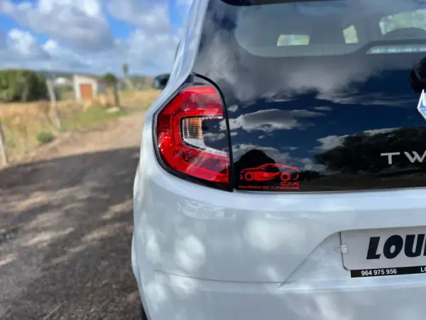 Renault Twingo 2022 - 15750 EUR, 11000 km - AUTO.MOTO.pt - 11000km - foto 26 de 46