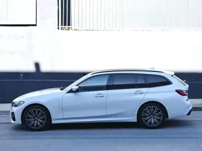 BMW 330 2021 - 31900 EUR, 156735 km - AUTO.MOTO.pt - 156735km - foto 43 de 44