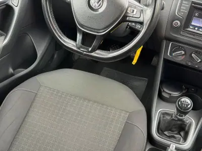 Volkswagen Polo 2017 - 10900 EUR, 152200 km - AUTO.MOTO.pt - 152200km - foto 15 de 28