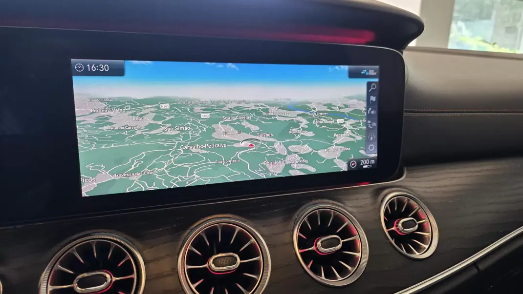 Mercedes-Benz CLS 400 2019 - 44500 EUR, 165703 km - AUTO.MOTO.pt - 165703km - foto 51 de 73