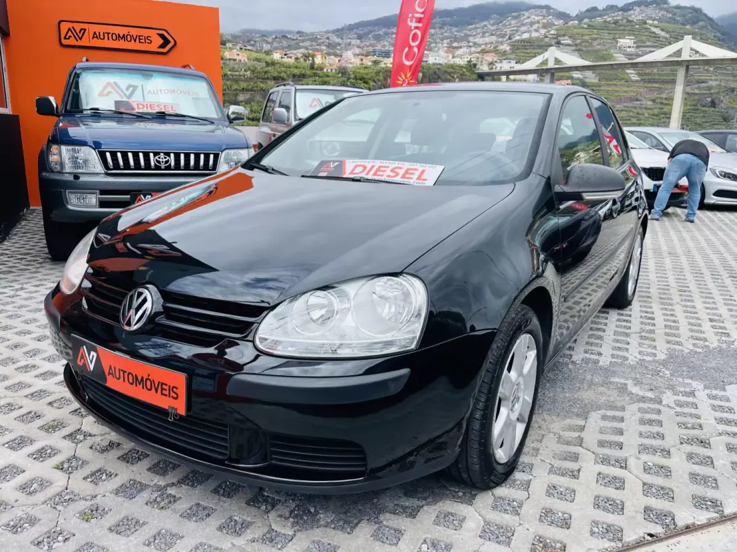 Volkswagen Golf 2010 - 7250 EUR, 298459 km - AUTO.MOTO.pt - 298459km - foto 3 de 12