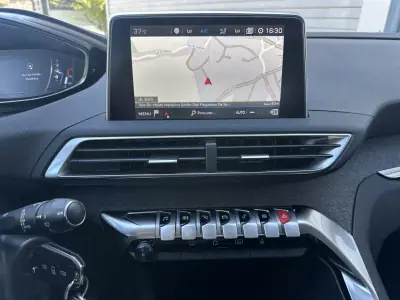 Peugeot 3008 2018 - 14900 EUR, 240000 km - 240000km - foto 42 de 62