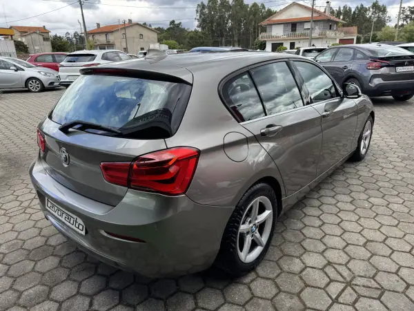 BMW 116 2016 - 12990 EUR, 155000 km - AUTO.MOTO.pt - 155000km - foto 7 de 36