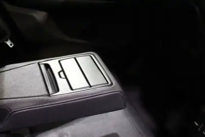 BMW 218 Active Tourer 2015 - 18250 EUR, 66000 km - AUTO.MOTO.pt - 66000km - foto 19 de 30