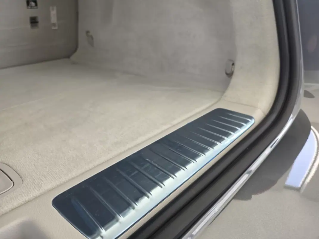 Mercedes-Benz EQE 2025 - 58990 EUR, 8906 km - AUTO.MOTO.pt - 8906km - foto 44 de 46