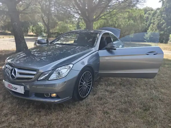 Mercedes-Benz E 220 2010 - 15499 EUR, 202000 km - AUTO.MOTO.pt - 202000km - foto 20 de 35