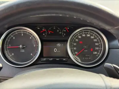 Peugeot 508 SW 2012 - 7900 EUR, 215500 km - AUTO.MOTO.pt - 215500km - foto 23 de 23