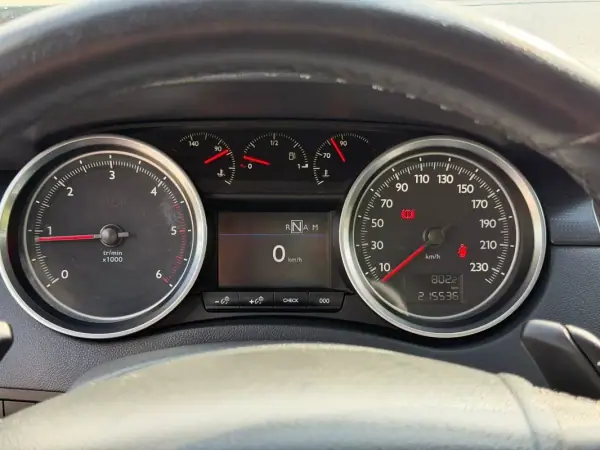 Peugeot 508 SW 2012 - 7900 EUR, 215500 km - AUTO.MOTO.pt - 215500km - foto 23 de 23