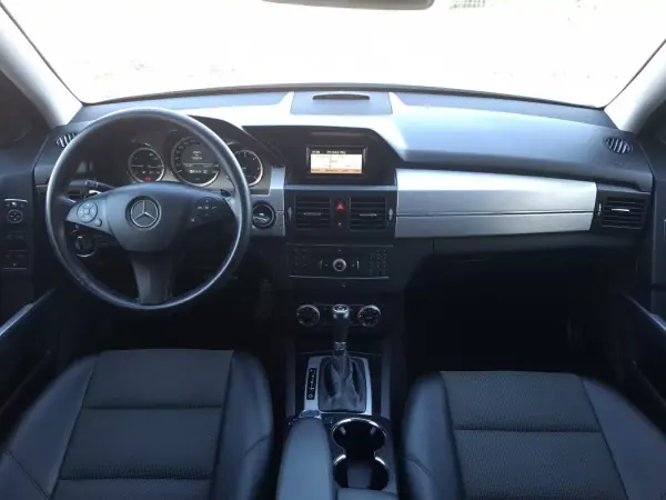 Mercedes-Benz GLK 250 2010 - 17990 EUR, 152529 km - AUTO.MOTO.pt - 152529km - foto 12 de 18