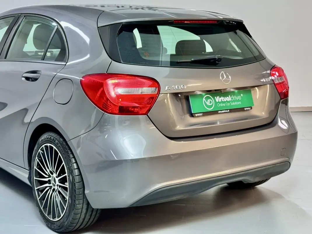 Mercedes-Benz A 180 2014 - 13750 EUR, 157000 km - AUTO.MOTO.pt - 157000km - foto 10 de 45